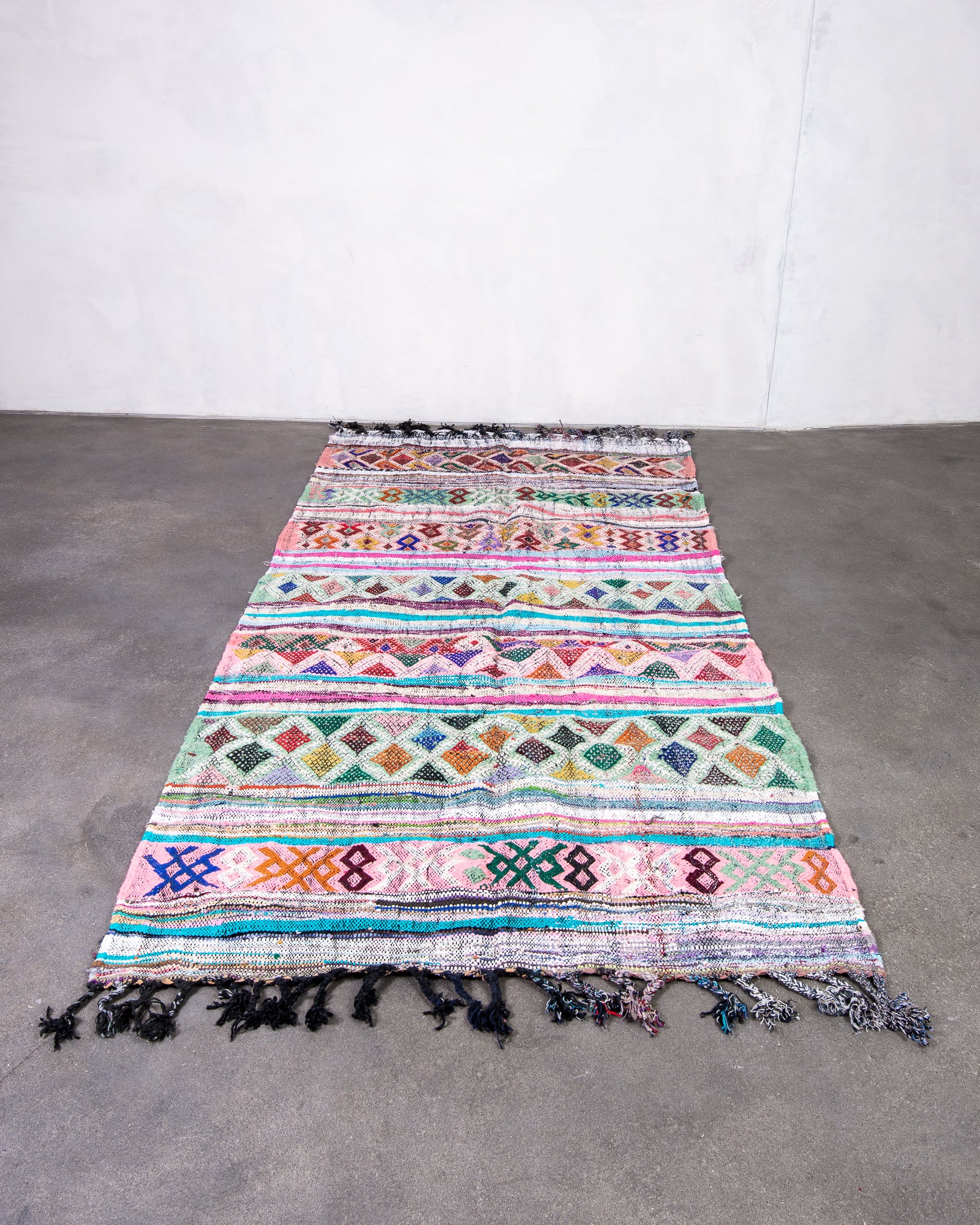 Modern designer handcrafted Berber rug from morocco Kelim with beautiful colors and patterns